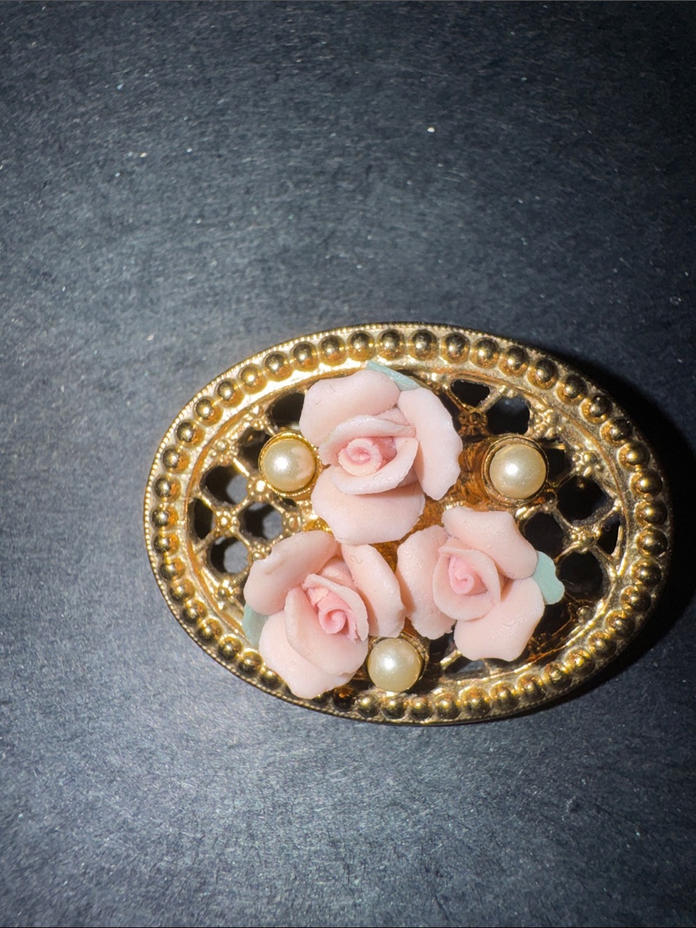 Vintage 1928 Gold-Tone Brooch with Pink Porcelain Roses and Pearls